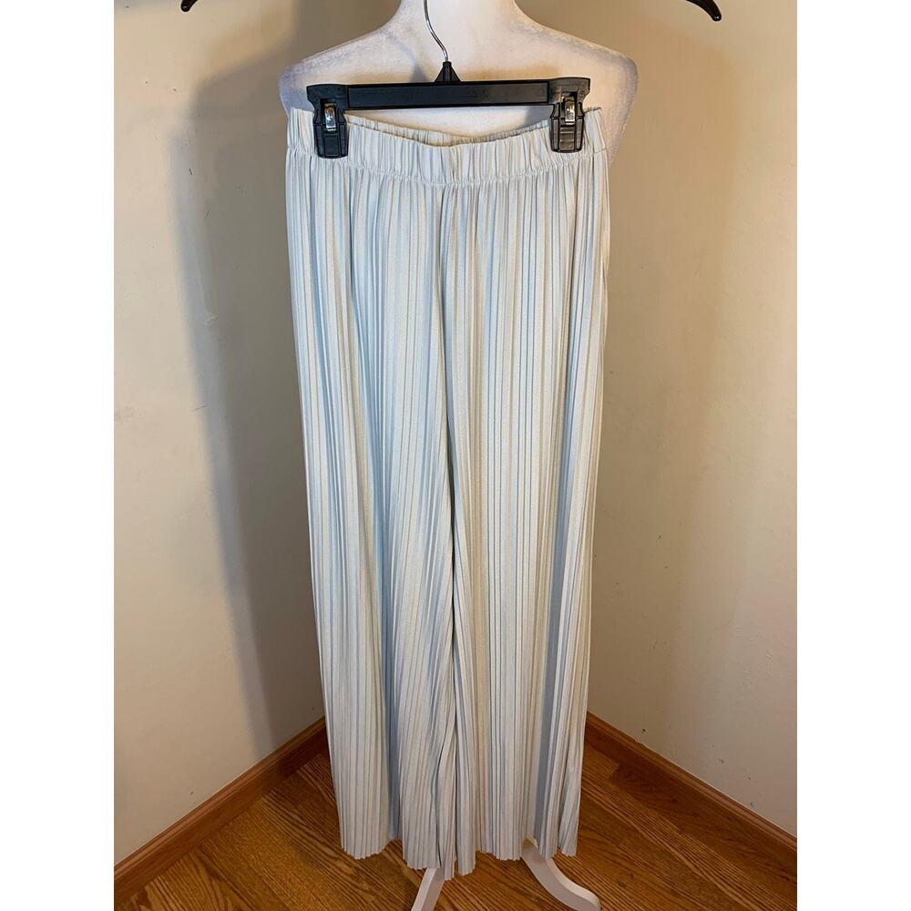 Lock & Lock Gray Pleated Pants size S - M